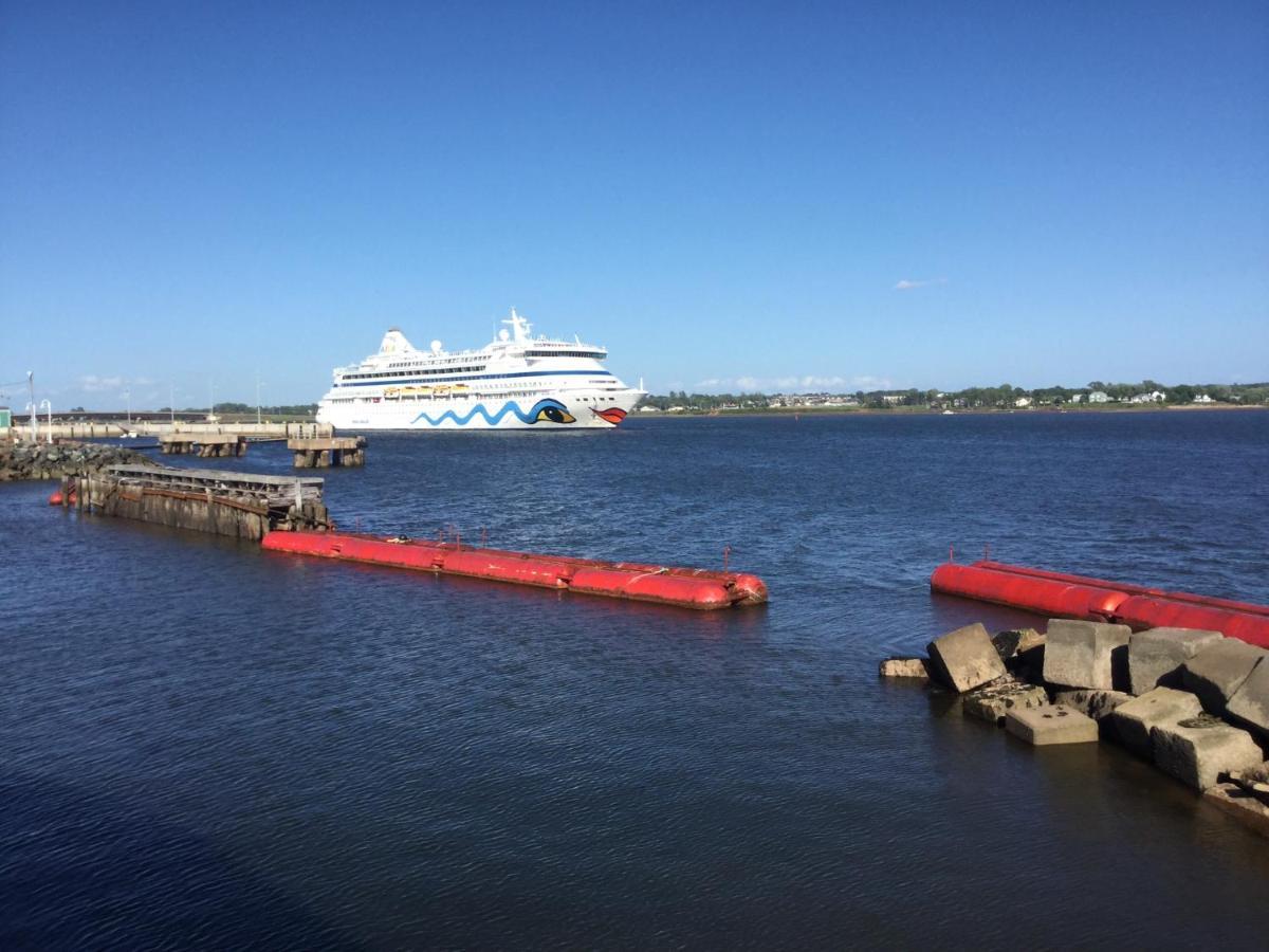 Water Suites Charlottetown Eksteriør bilde