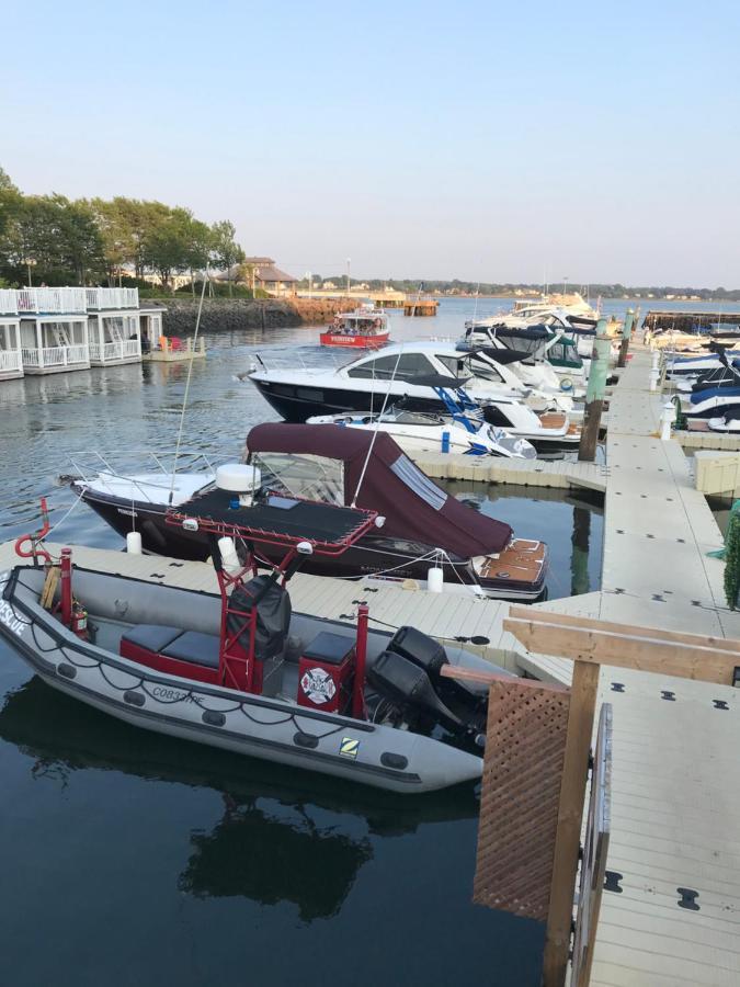 Water Suites Charlottetown Eksteriør bilde