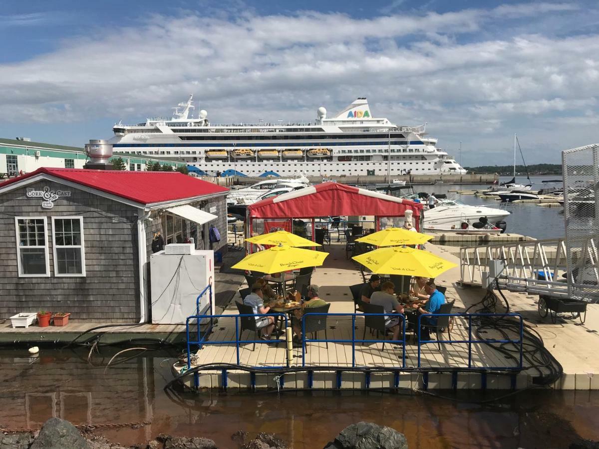 Water Suites Charlottetown Eksteriør bilde